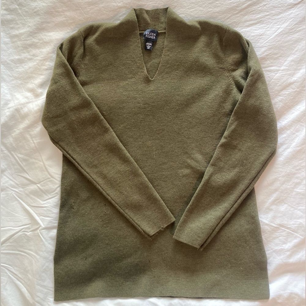 Eileen Fisher 100% dark green wool sweater